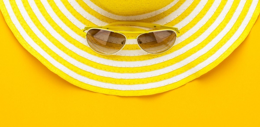 sunglasses-and-striped-retro-hat-PGEBDPR@2x